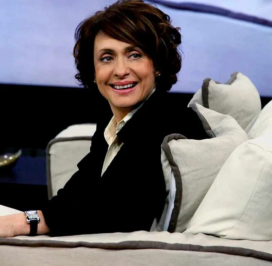 Хубавото Наде се врича в родопска носия