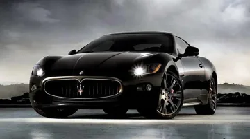 10-годишен подкара мазератито на татко