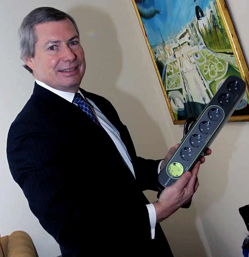 Темида у нас още куцала, САЩ готови да й помогнат