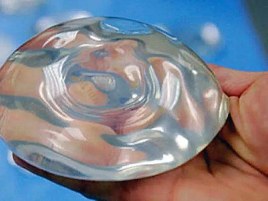 1000 жени ще съдят ПИП заради имплантите