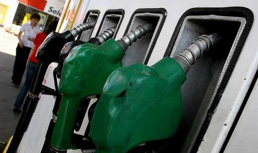 Пълним резервоара за 5 лева повече