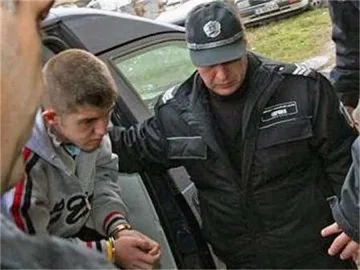 Джунейт призна: Да, убих майка си и братчето