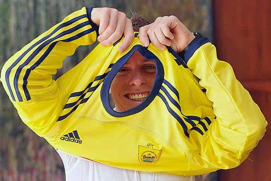 Анжи пак с сензационен трансфер, този път продава 