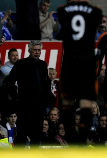 Анчелоти дебютира начело на ПСЖ с измъчена победа