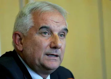 Шефът на Столична община си отива заради Общинска банка