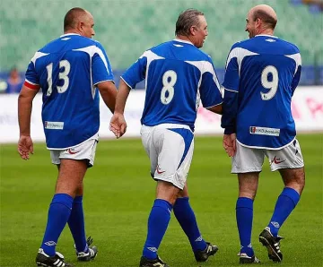 Лечков празнува имен ден с Камата