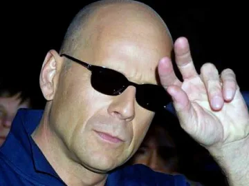 Брус Уилис чака четвърта дъщеря