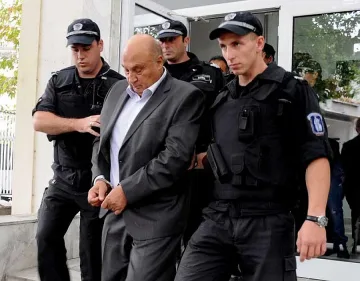 Цар Киро искал главите на Папата и Дон Цеци