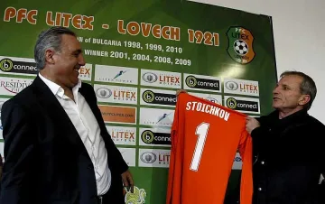 Стоичков с безсрочен договор в "Литекс"