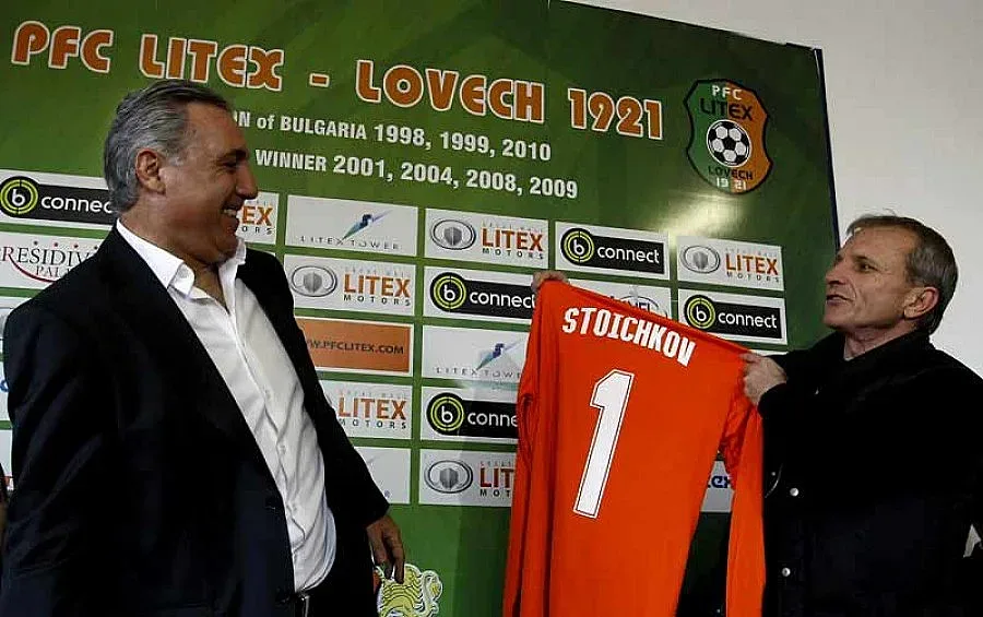 Стоичков с безсрочен договор в "Литекс"