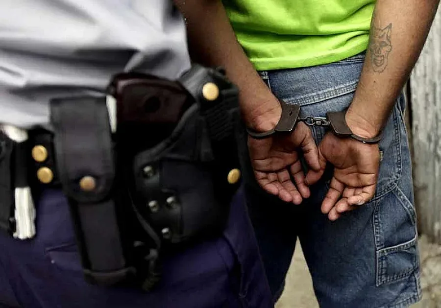 Българин арестуван за грабеж и изнасилване в Италия