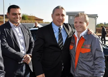 Стоичков взима дял от "Литекс"