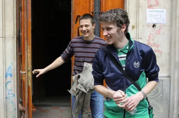 Младежи стават инженери с матура по български