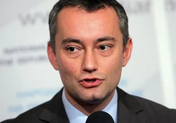 Трима върнати посланици осъдиха Външно