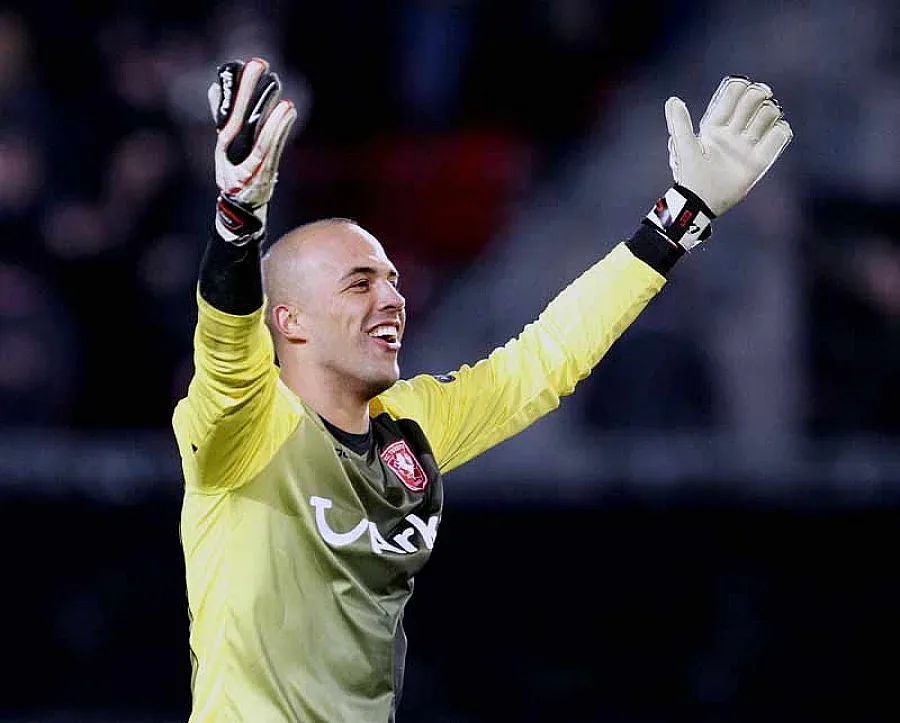 Ники Михайлов с нов треньор