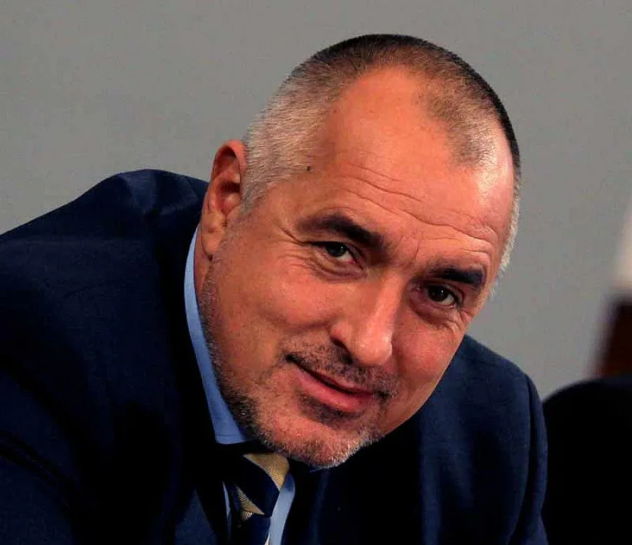 Бойко при Меркел за мотрисите