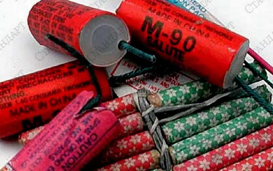 Трима се взривиха при направа на бомбички