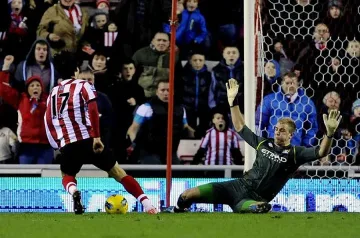 "Съндърланд" спря "Манчестър Сити" за първото място