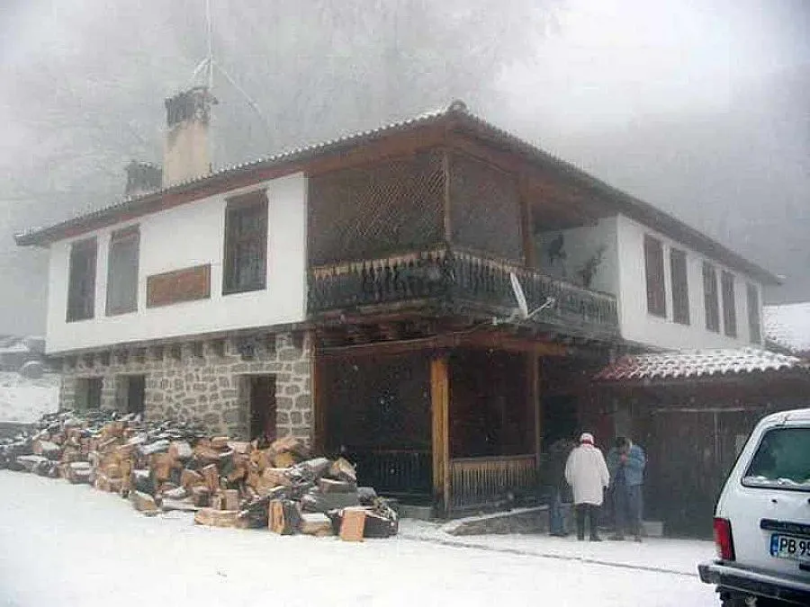 Пожар подпали хижа „Бунтовна”