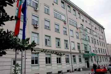 Мъж се нагълта с литър антифриз, дете пи разредител