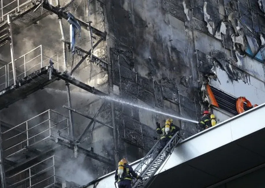 Горя молът на "Стамболийски", няма пострадали 