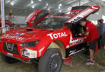 Плащат за да зяпат нашите в "Дакар"