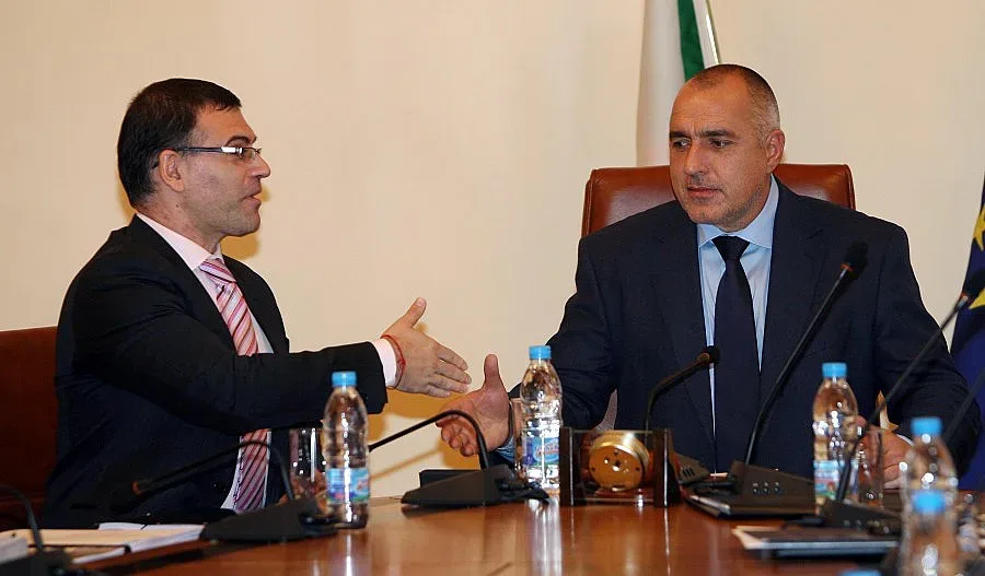 Бойко пак захапа Симеон Дянков