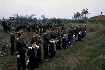 Дванайсет души екзекутирани за един ден в Китай