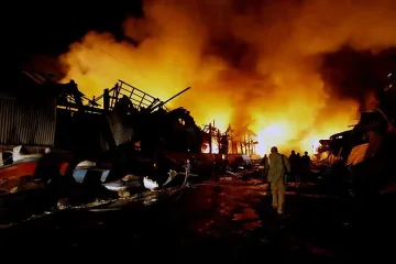 Взрив в търговски център уби 17 души 