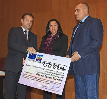 Бойко праща Павлова на автостоп, бърборела