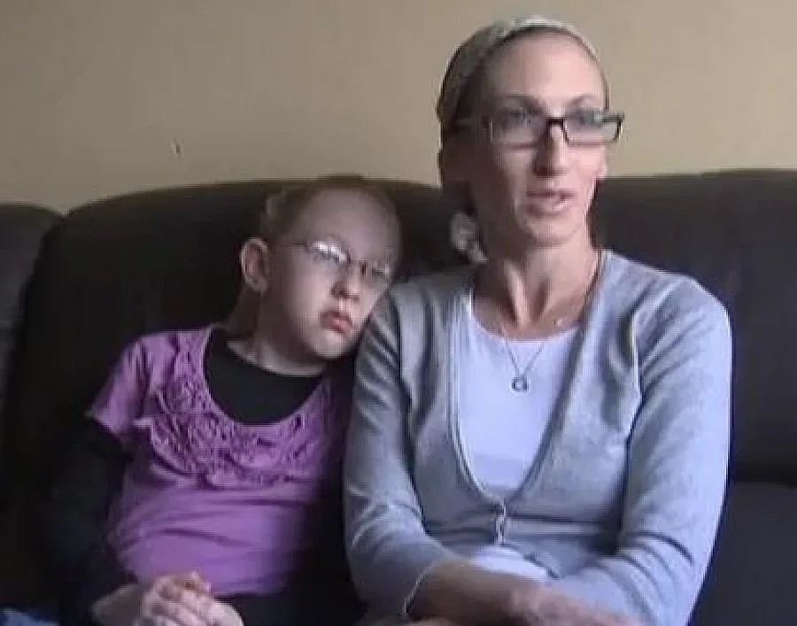 8-годишна с поличка запали война в Израел (ВИДЕО)