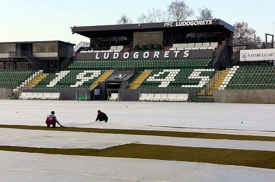 Общината удари рамо на "Лудогорец"