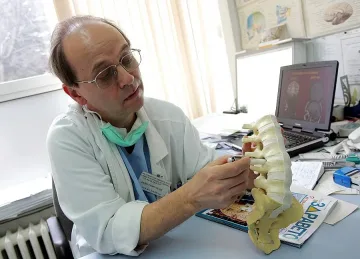 136 лекари горят в далавера с импланти