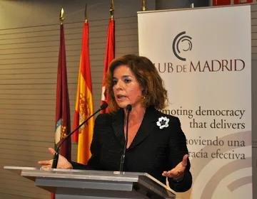 Съпругата на бивш испански премиер е първата жена кмет на Мадрид 