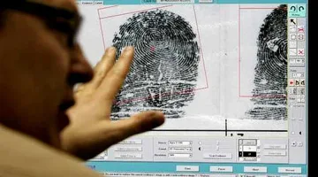 В Китай ще взимат пръстови отпечатъци от чужденците