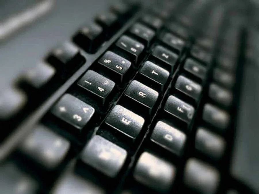 Купуваме билет за влака по нета