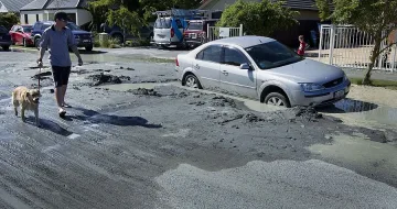 Силен трус шашна град Крайстчърч