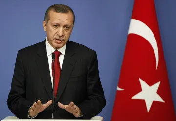 Турция прекрати политическите и военните отношения с Франция 