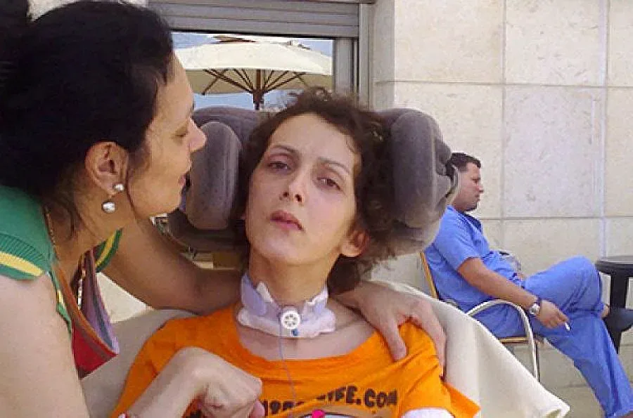 Помните ли Мануела Горсова? Баща й направи немислимото