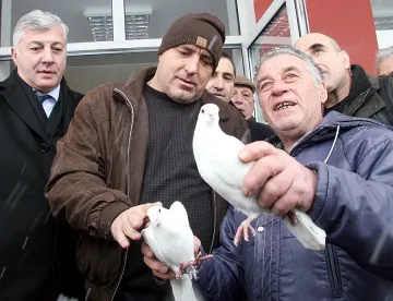 Бойко летя със 180 км/ч с влак до Първомай