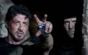 "Непобедимите" подлудили прилепите, те още не са заспали