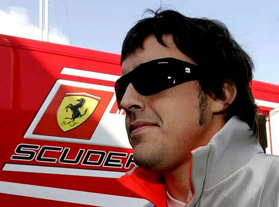 Фернандо Алонсо се разведе