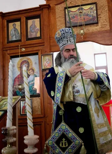 Митрополит Кирил: Църквата трябва да реши сама проблемите си