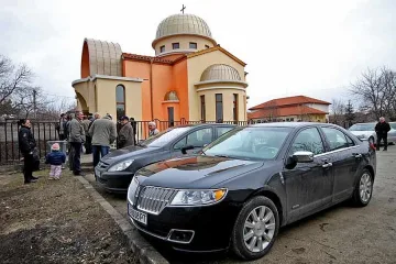 Дядо Кирил: Линкълнът не е лукс