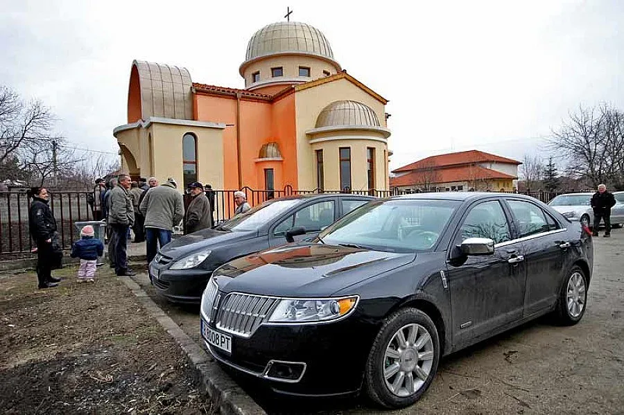 Дядо Кирил: Линкълнът не е лукс