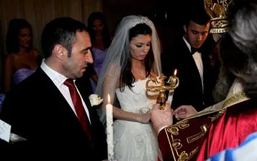 Алекс Арабаджиева заряза ездата