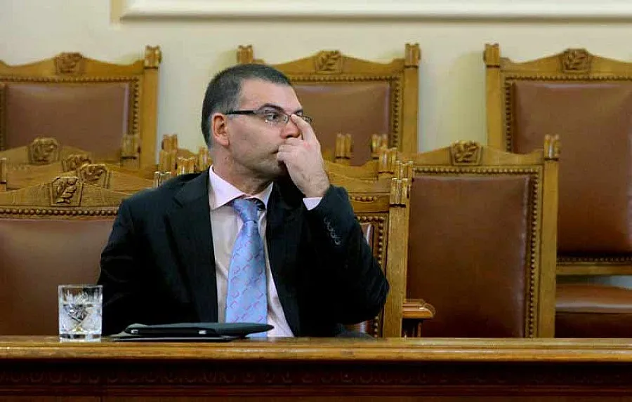 Пактът на Дянков с таван за дълга