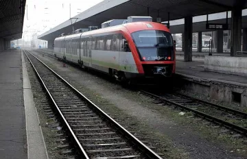 След 8 часа препирни се споразумяха за БДЖ 