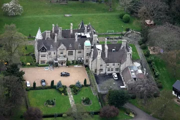 Вещи на Майкъл Джексън продадени за 1 милион долара