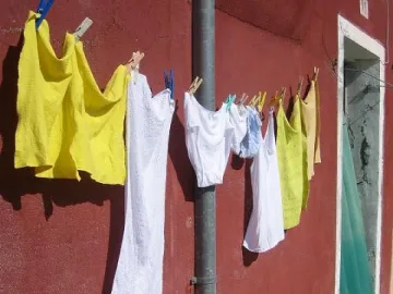 Самопочистващ се плат ще премахне прането на дрехите